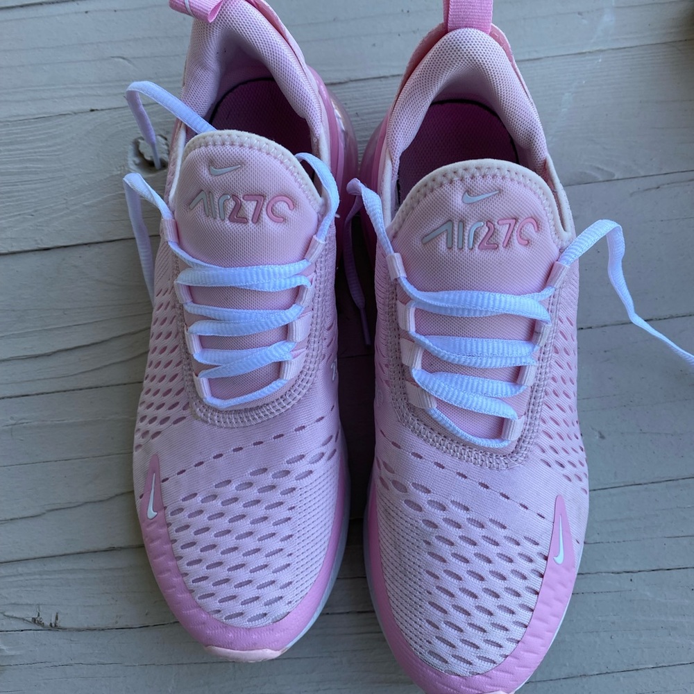 Nike Air Max 270
